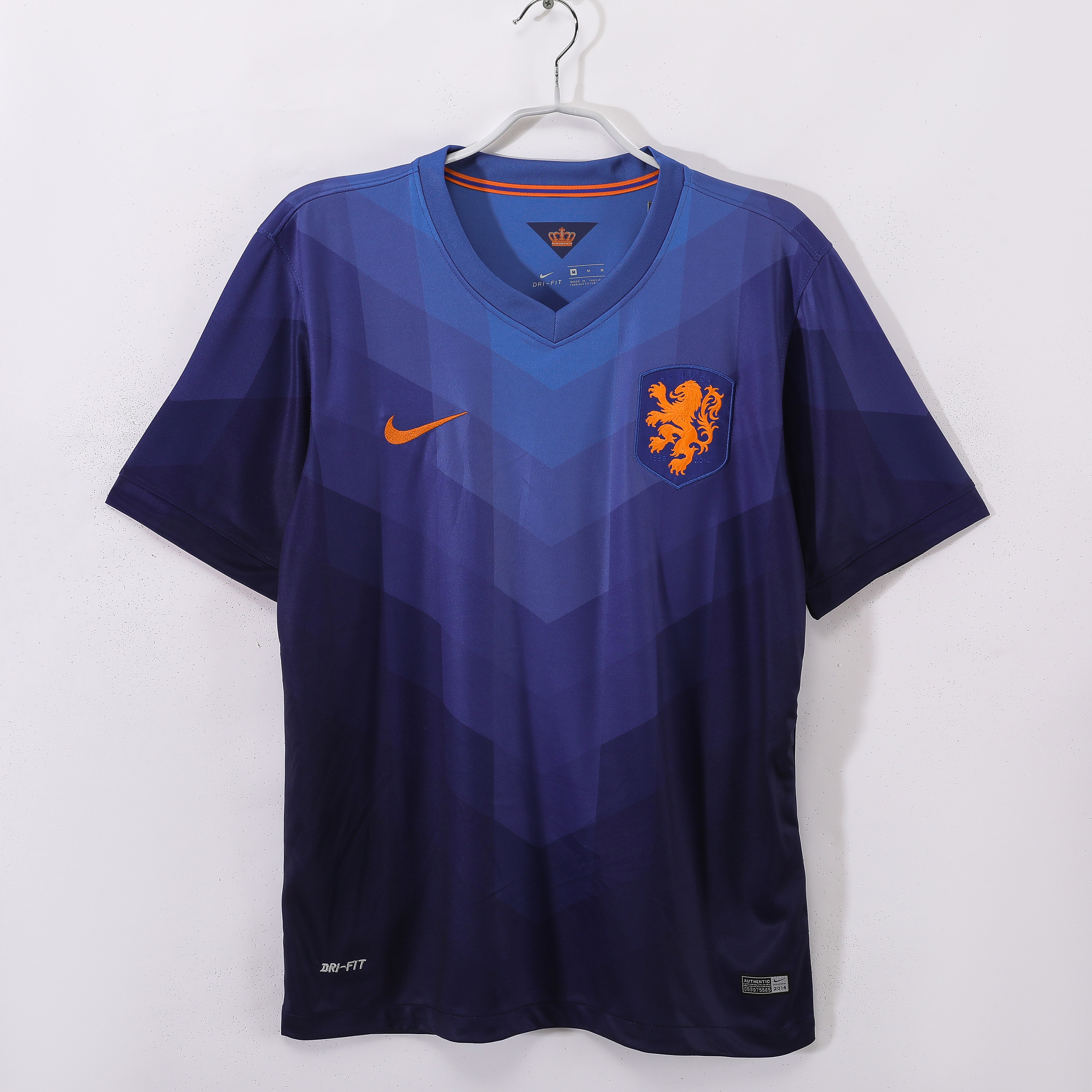 Camiseta de fútbol Países Bajos 2014 VISITANTE MANGA CORTA VERSION FAN